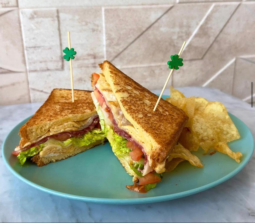SANDWICHES Y CLUB'S